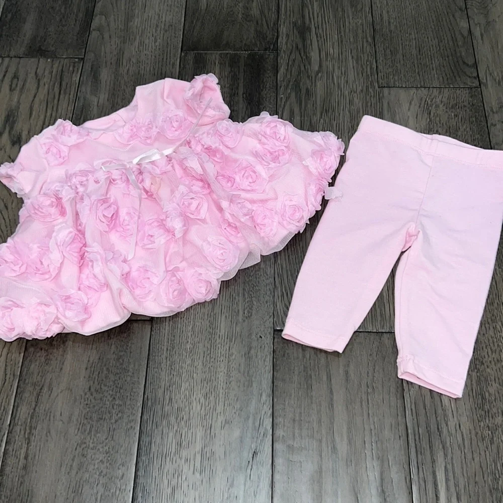 Pippa & julie short sleeve 3-D rosette top with matching leggings